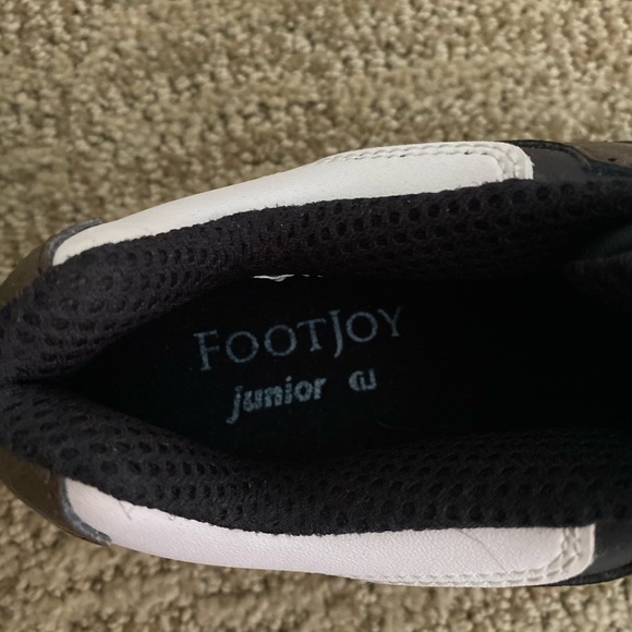 Junior Golf Shoes Size 4 - Picture 2 of 4